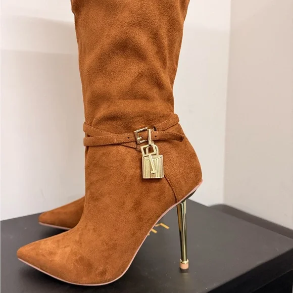 NWT Liliana Tan Suede Heeled Boots - Picture 8 of 12